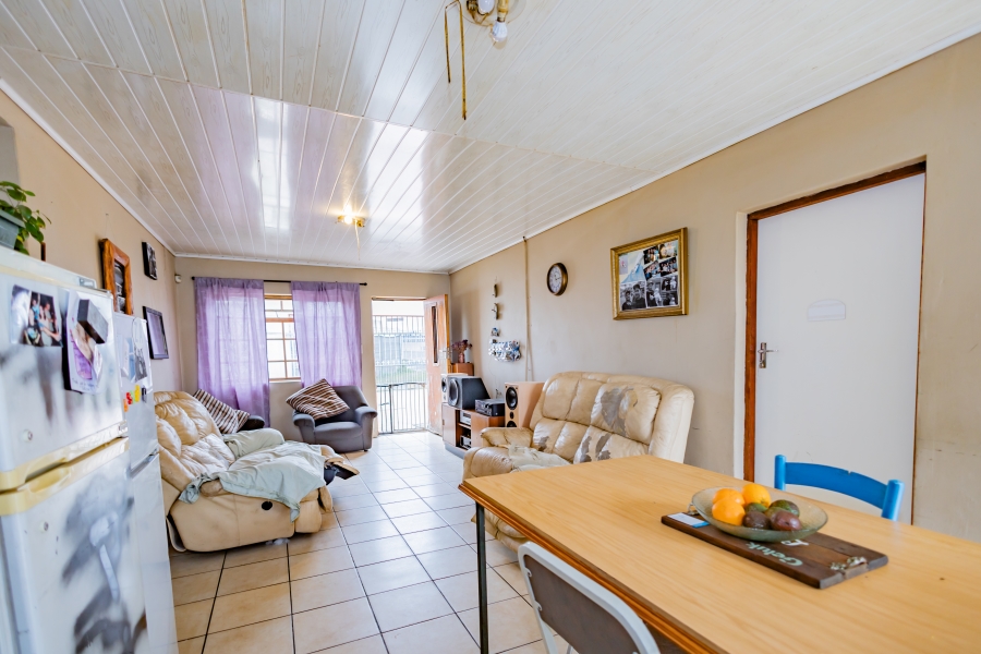 3 Bedroom Property for Sale in Protea Village Western Cape